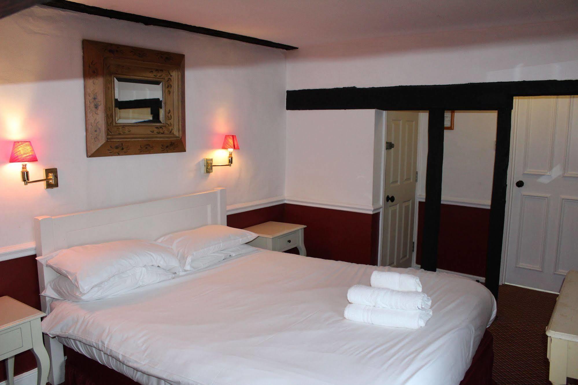 רדהיל Whyte Harte Hotel מראה חיצוני תמונה